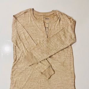 Grace and Lace sleep top